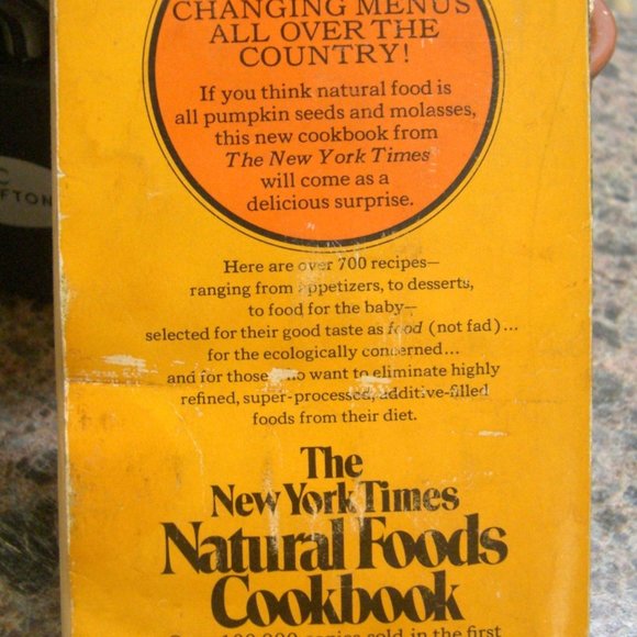 Vintage Cookbook New York Times Natural Foods Jean Hewitt 1971 Avon 1972 Health - Picture 2 of 4
